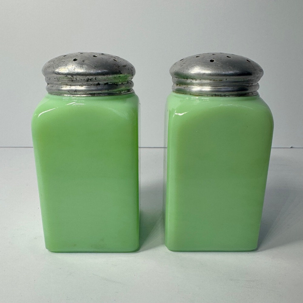 Vintage Jadeite Milk Glass Salt and Pepper Shakers Square Green Retro 5" Set VTG